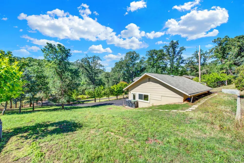 30 Oak Springs Drive Napa, CA 94558