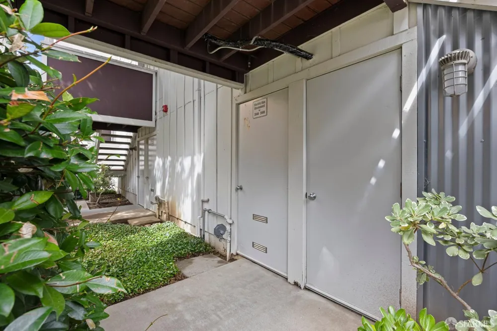 2080 S Delaware Street San Mateo, CA 94403