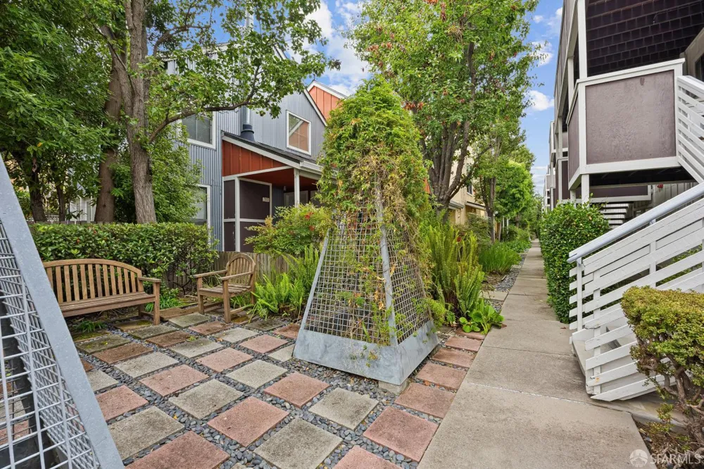 2080 S Delaware Street San Mateo, CA 94403