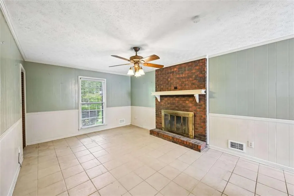 6092 Lakeshore Drive Mableton, GA 30126