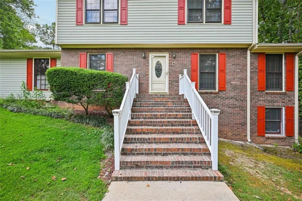 6092 Lakeshore Drive Mableton, GA 30126