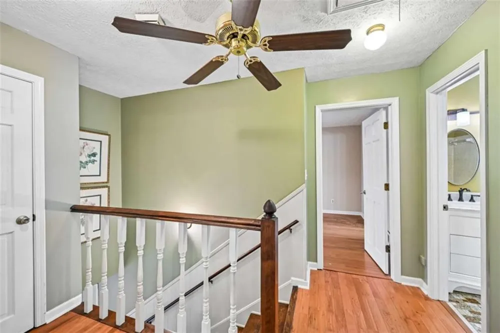 6092 Lakeshore Drive Mableton, GA 30126