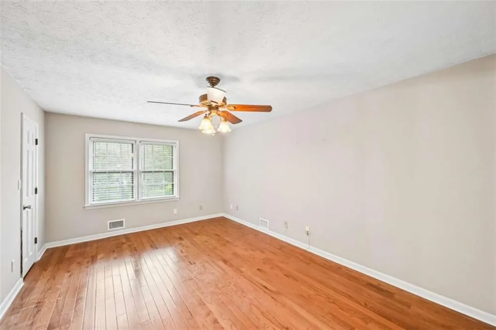 6092 Lakeshore Drive Mableton, GA 30126