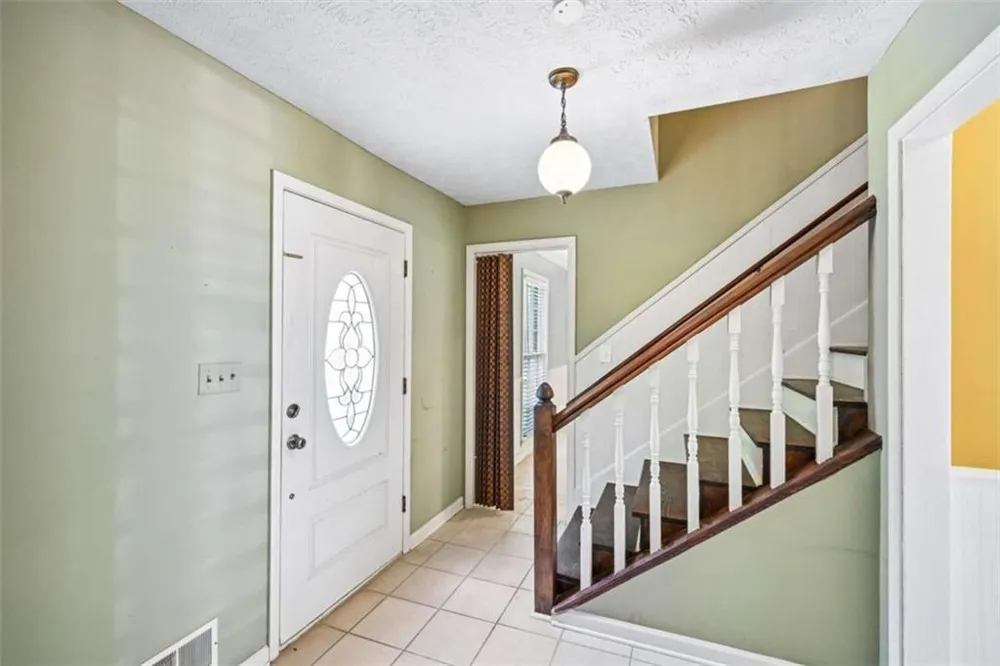 6092 Lakeshore Drive Mableton, GA 30126