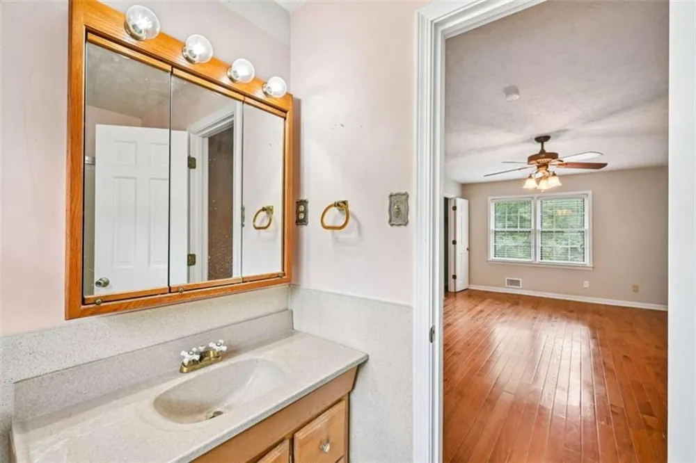 6092 Lakeshore Drive Mableton, GA 30126