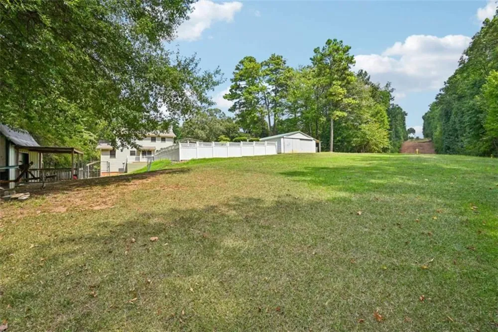 6092 Lakeshore Drive Mableton, GA 30126