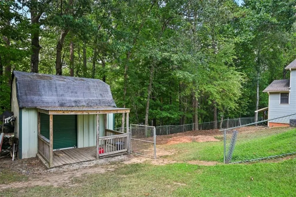 6092 Lakeshore Drive Mableton, GA 30126
