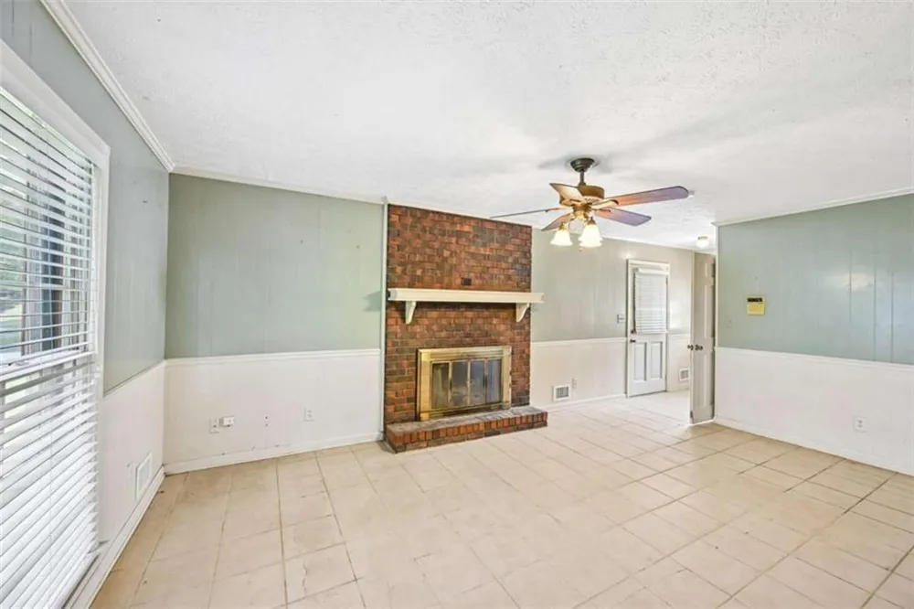 6092 Lakeshore Drive Mableton, GA 30126