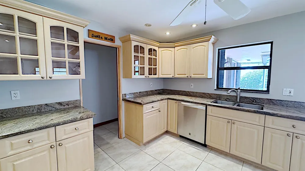 309 SE 4TH STREET Dania Beach, FL 33004