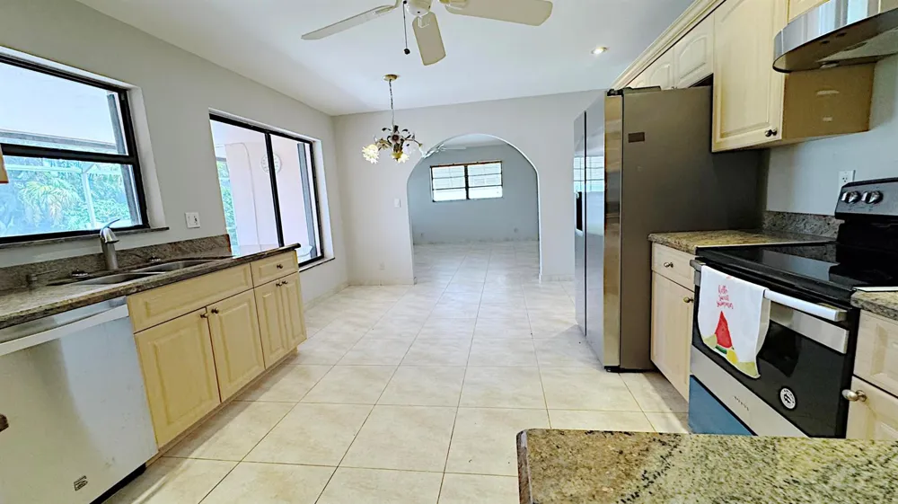 309 SE 4TH STREET Dania Beach, FL 33004