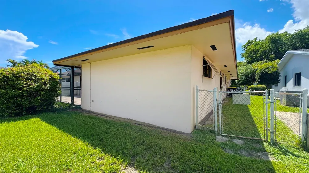 309 SE 4TH STREET Dania Beach, FL 33004