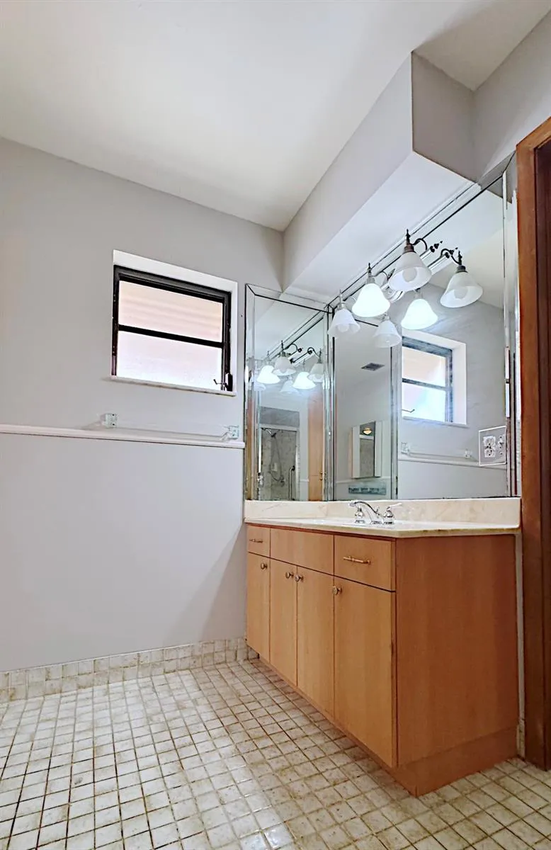 309 SE 4TH STREET Dania Beach, FL 33004