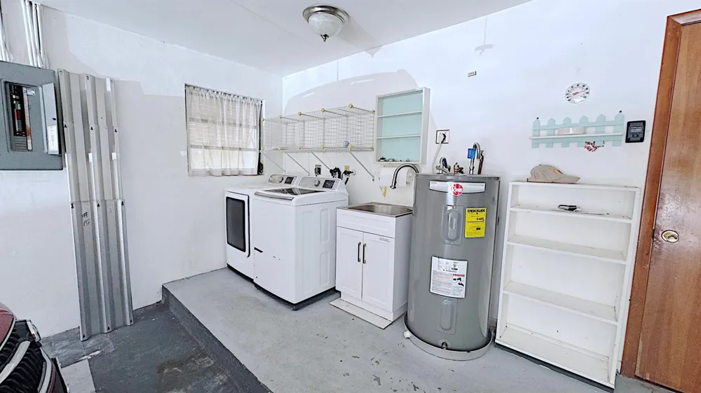 309 SE 4TH STREET Dania Beach, FL 33004