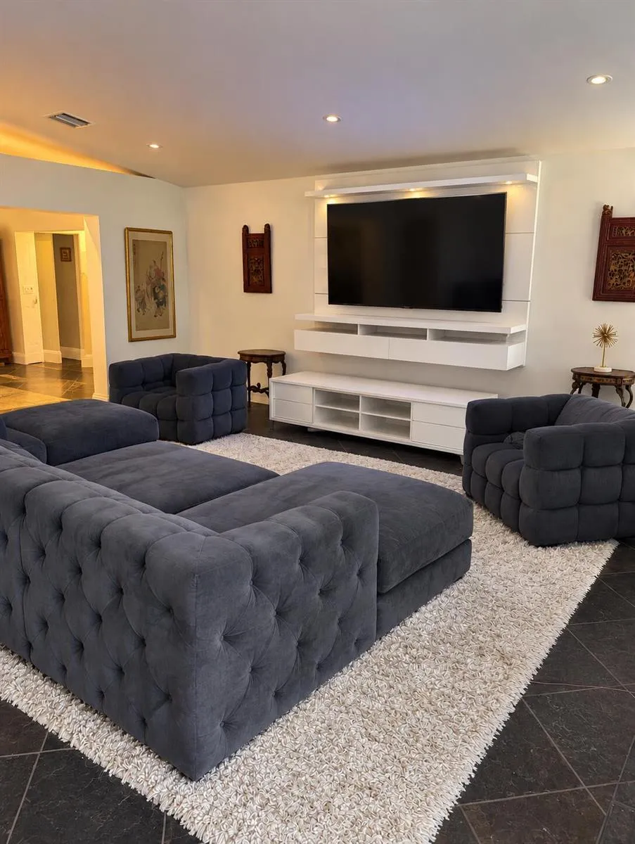 2060 NE 55TH STREET Fort Lauderdale, FL 33308