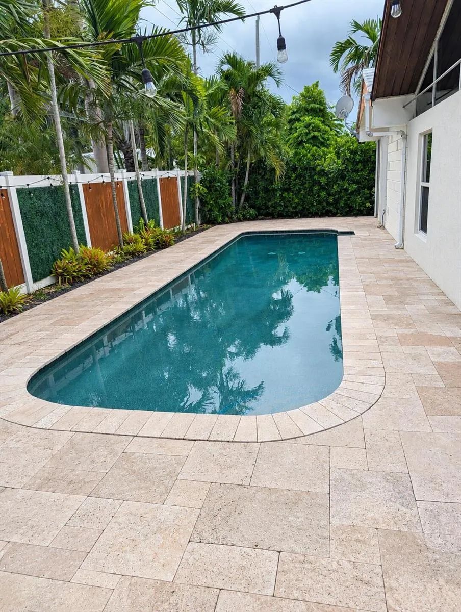 2060 NE 55TH STREET Fort Lauderdale, FL 33308
