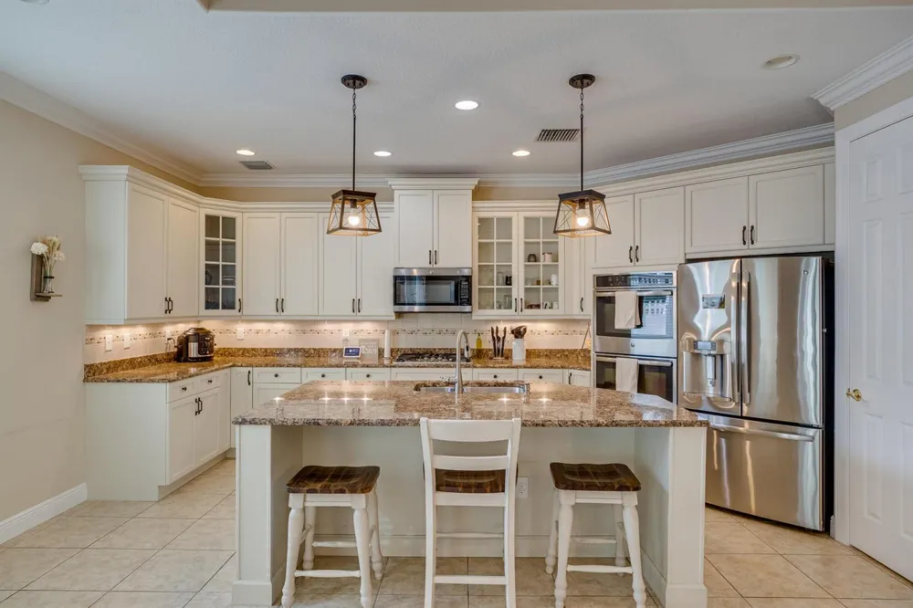 4247 DIAMOND SQUARE Vero Beach, FL 32967