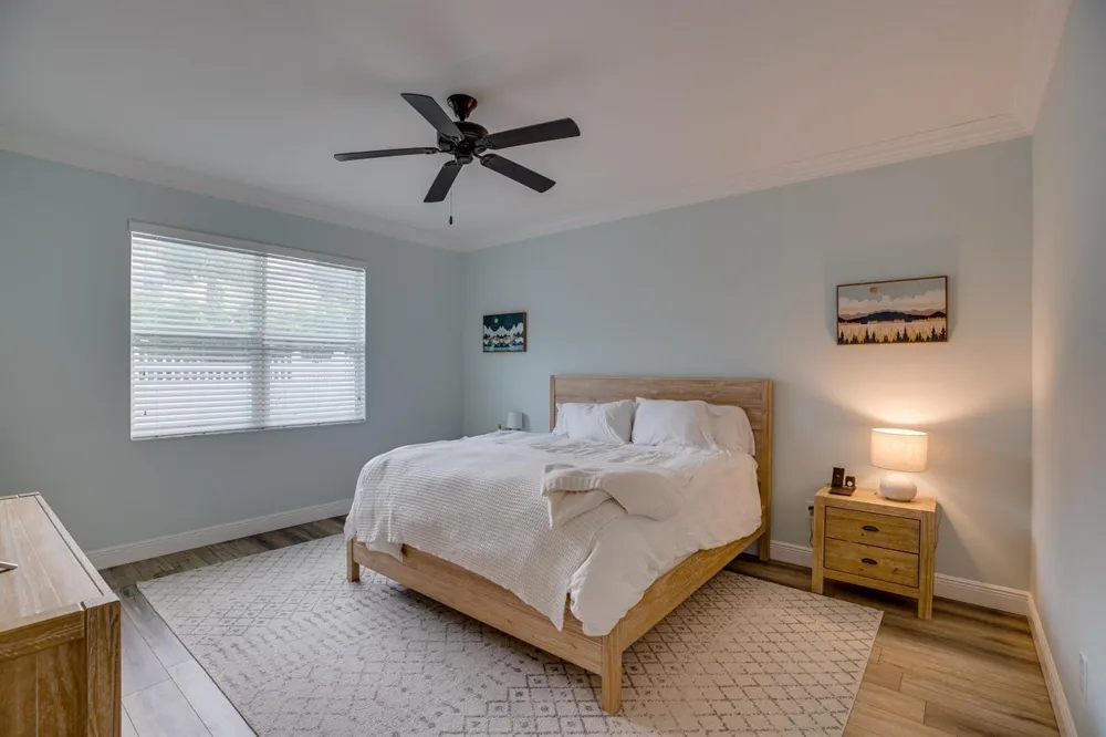 4247 DIAMOND SQUARE Vero Beach, FL 32967