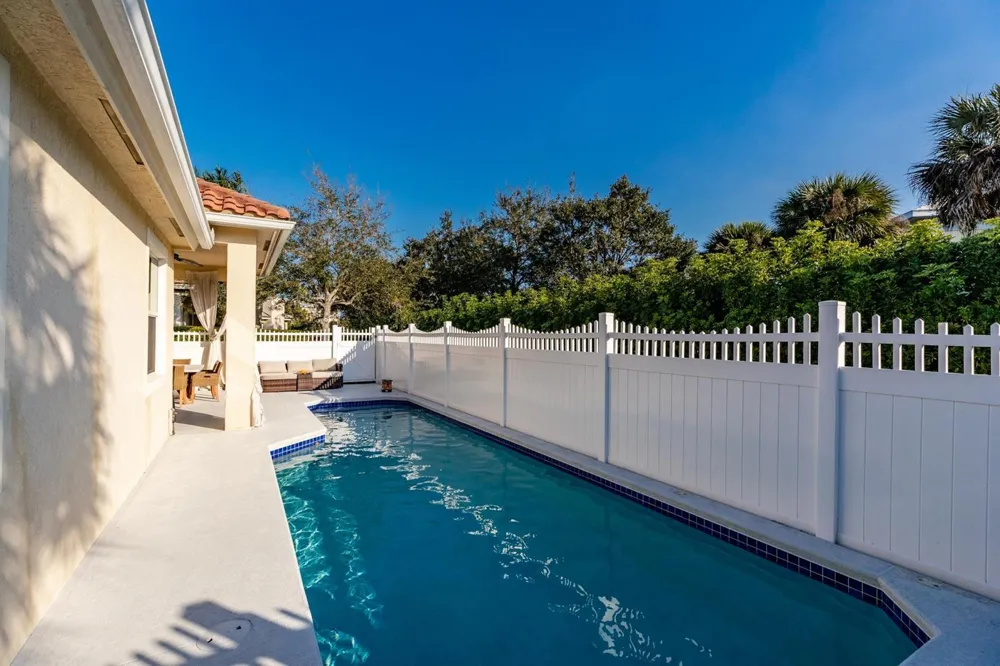 4247 DIAMOND SQUARE Vero Beach, FL 32967