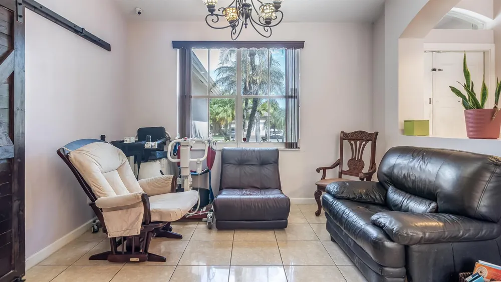 1150 SW 189TH AVENUE Pembroke Pines, FL 33029