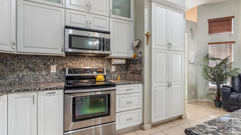 1150 SW 189TH AVENUE Pembroke Pines, FL 33029