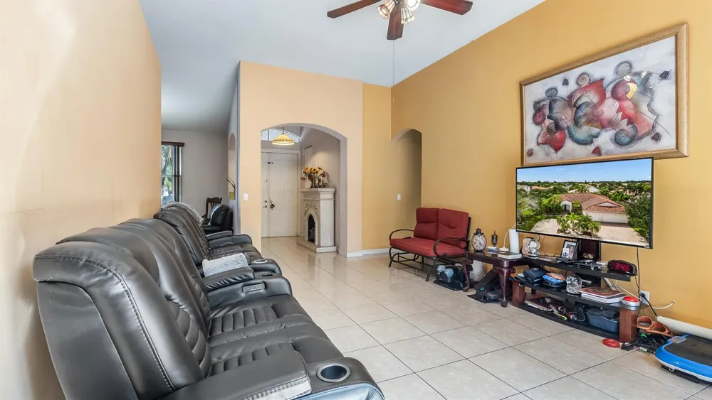 1150 SW 189TH AVENUE Pembroke Pines, FL 33029