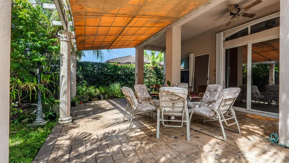 1150 SW 189TH AVENUE Pembroke Pines, FL 33029