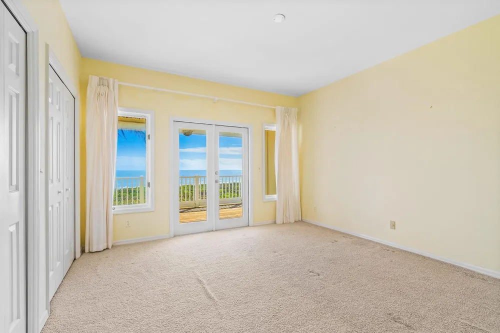 2254 MAGANS OCEAN Walk Vero Beach, FL 32963