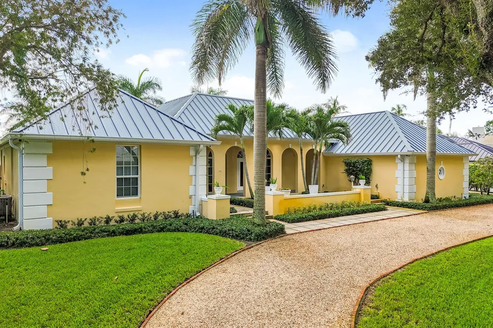 18444 SE Heritage Drive Tequesta, FL 33469