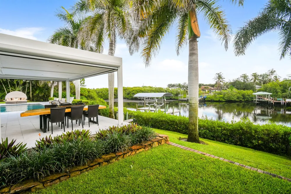 18444 SE Heritage Drive Tequesta, FL 33469