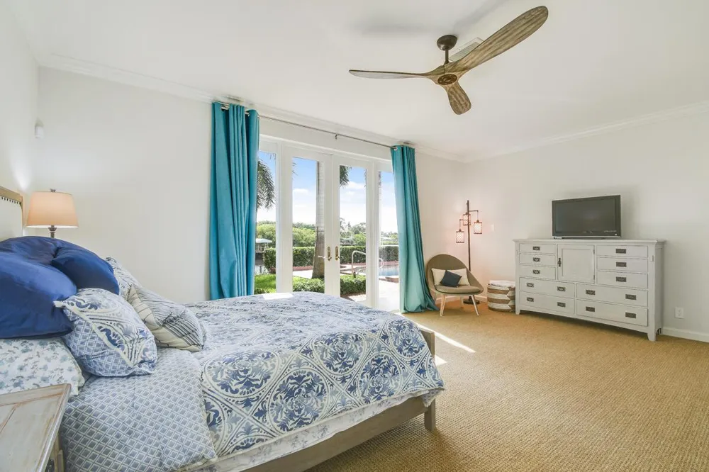 18444 SE Heritage Drive Tequesta, FL 33469
