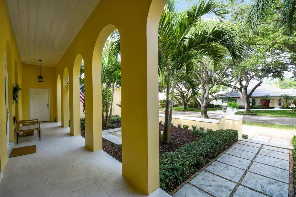 18444 SE Heritage Drive Tequesta, FL 33469