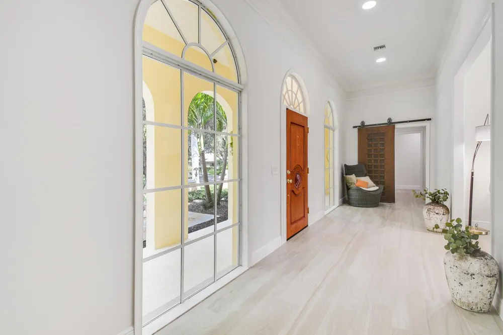 18444 SE Heritage Drive Tequesta, FL 33469