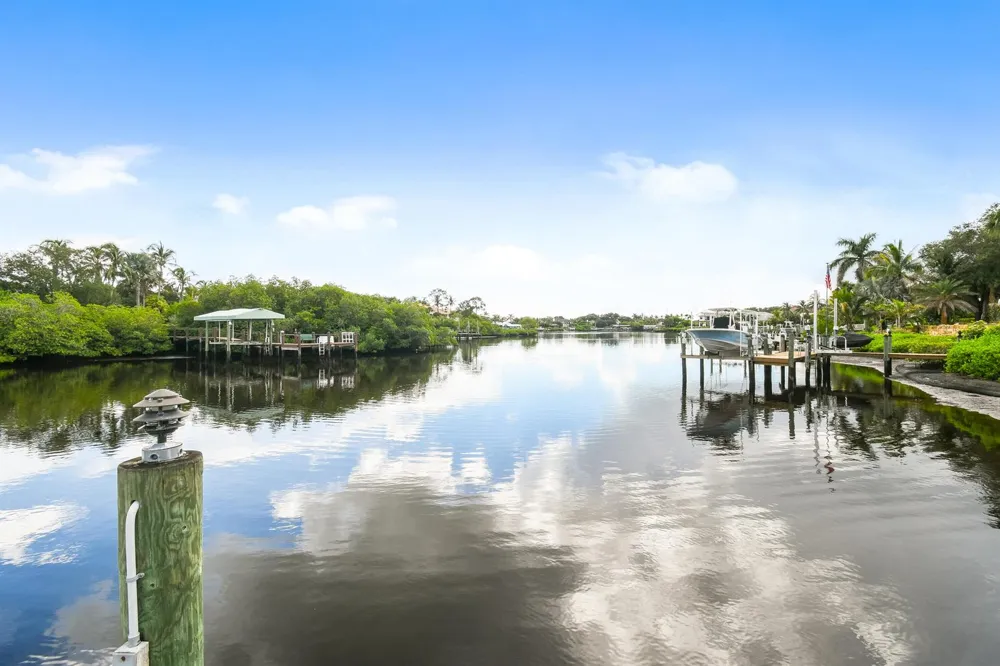 18444 SE Heritage Drive Tequesta, FL 33469