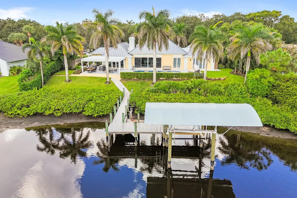 18444 SE Heritage Drive Tequesta, FL 33469
