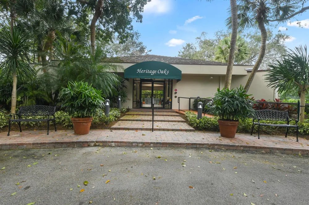 18444 SE Heritage Drive Tequesta, FL 33469