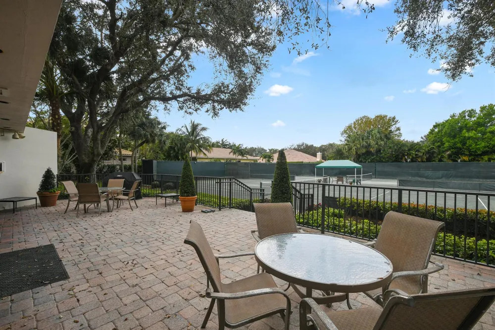 18444 SE Heritage Drive Tequesta, FL 33469