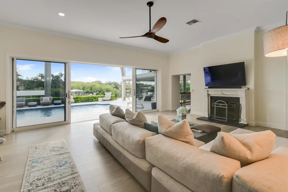 18444 SE Heritage Drive Tequesta, FL 33469