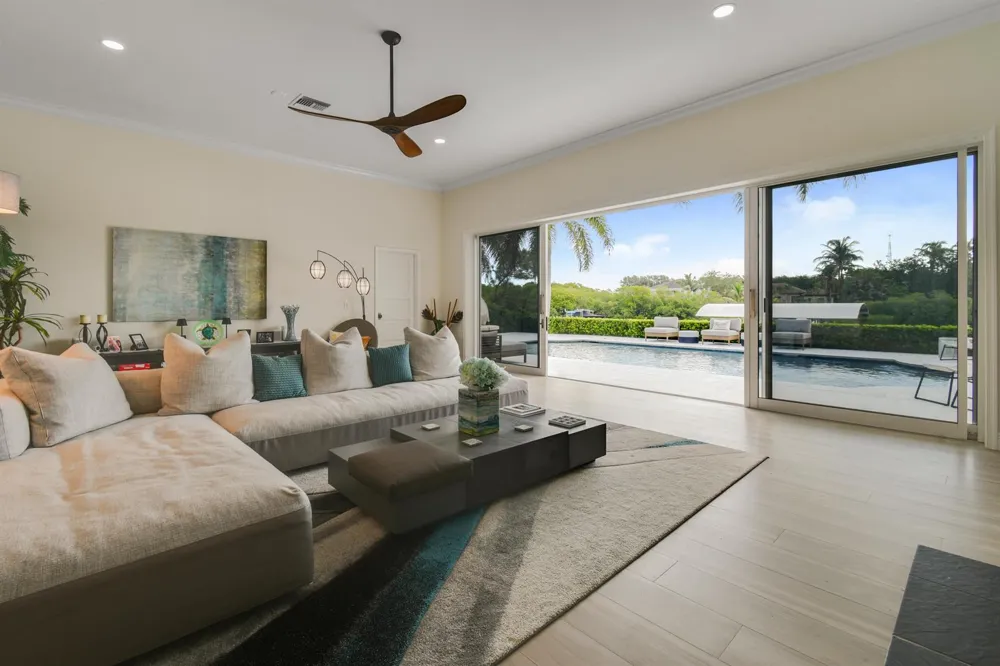 18444 SE Heritage Drive Tequesta, FL 33469