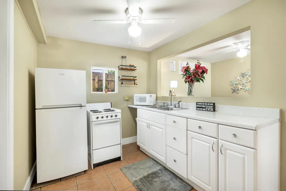 3901 Washington Road West Palm Beach, FL 33405