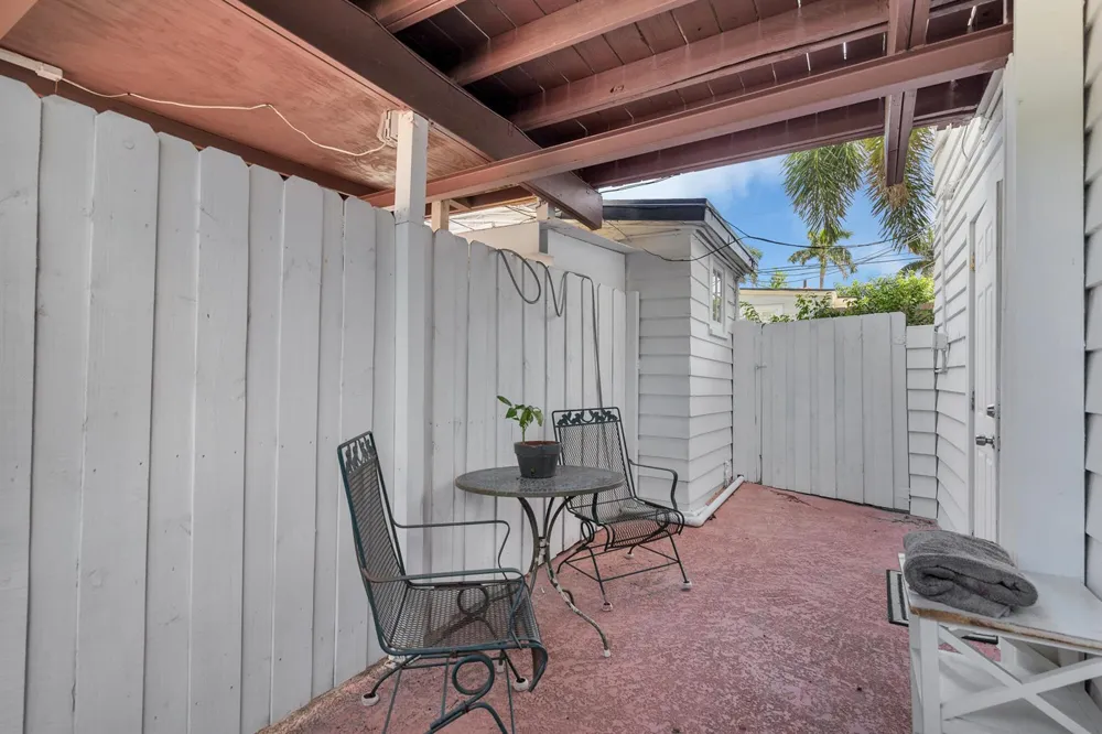 3901 Washington Road West Palm Beach, FL 33405