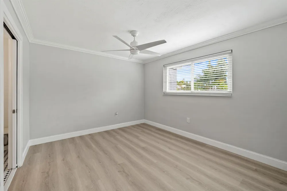 2071 W Carol Circle West Palm Beach, FL 33415