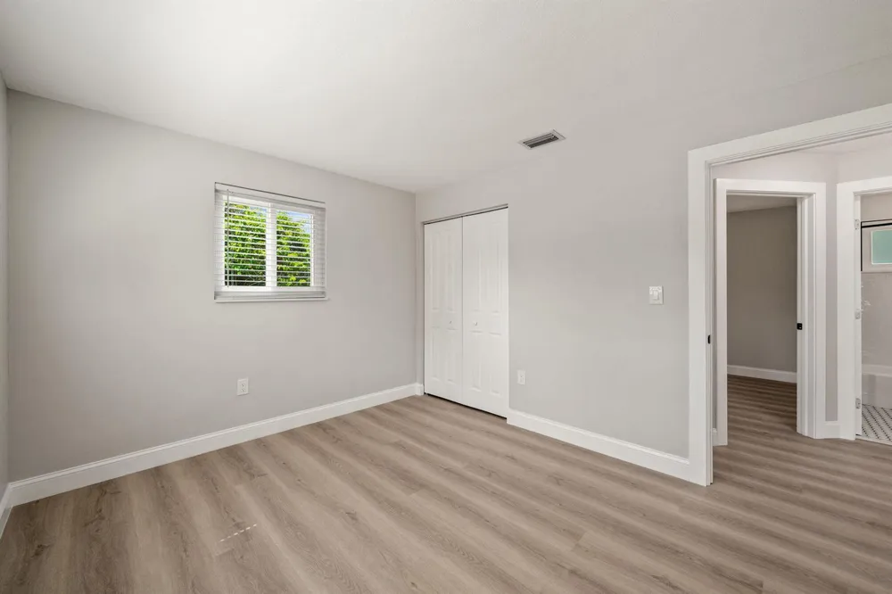 2071 W Carol Circle West Palm Beach, FL 33415