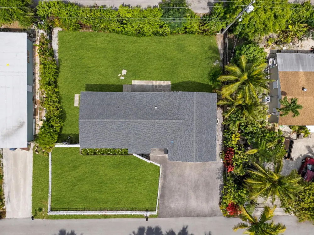 2071 W Carol Circle West Palm Beach, FL 33415