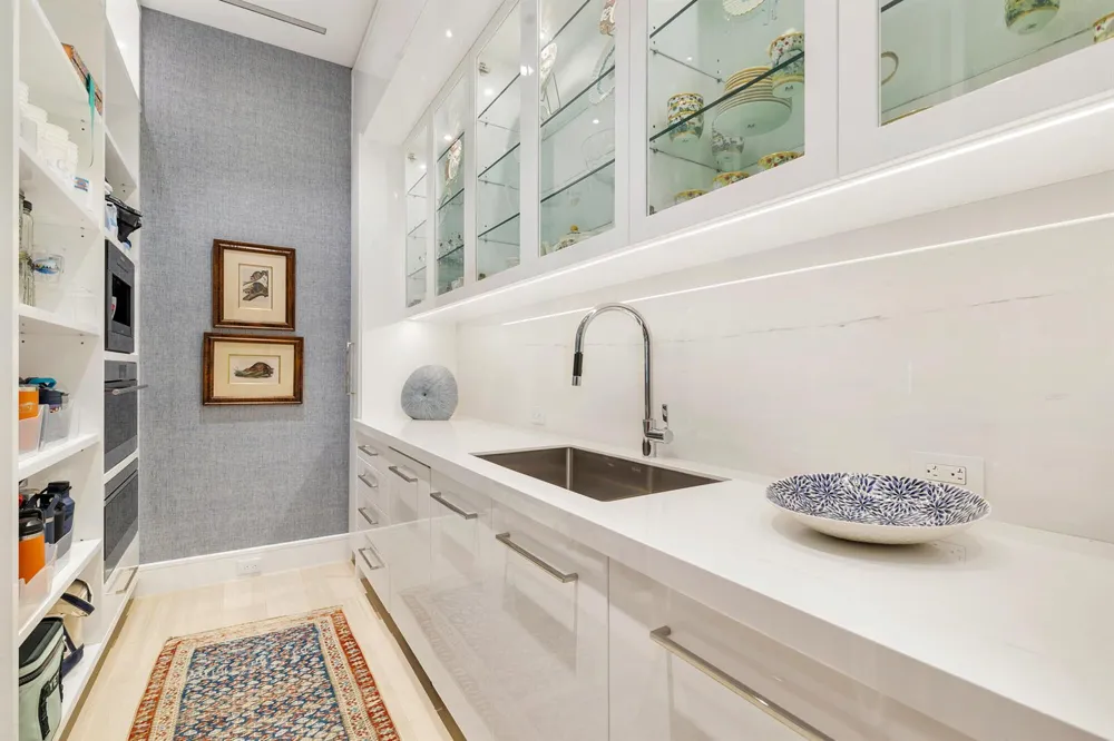 5 Via Flagler Palm Beach, FL 33480