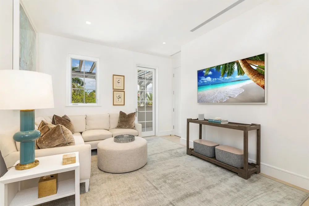 5 Via Flagler Palm Beach, FL 33480
