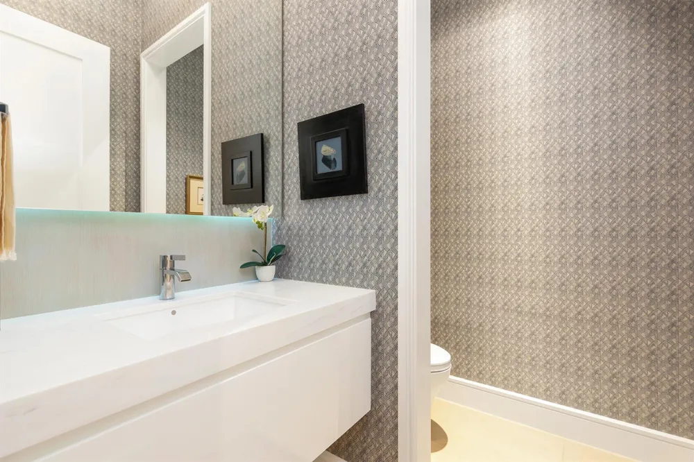 5 Via Flagler Palm Beach, FL 33480