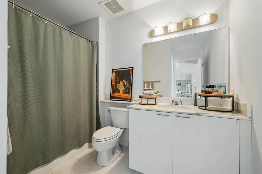 234 NE 3rd Street #1403 Miami, FL 33132
