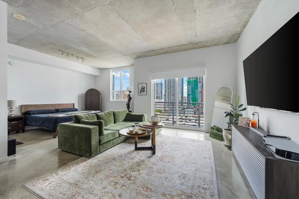 234 NE 3rd Street #1403 Miami, FL 33132