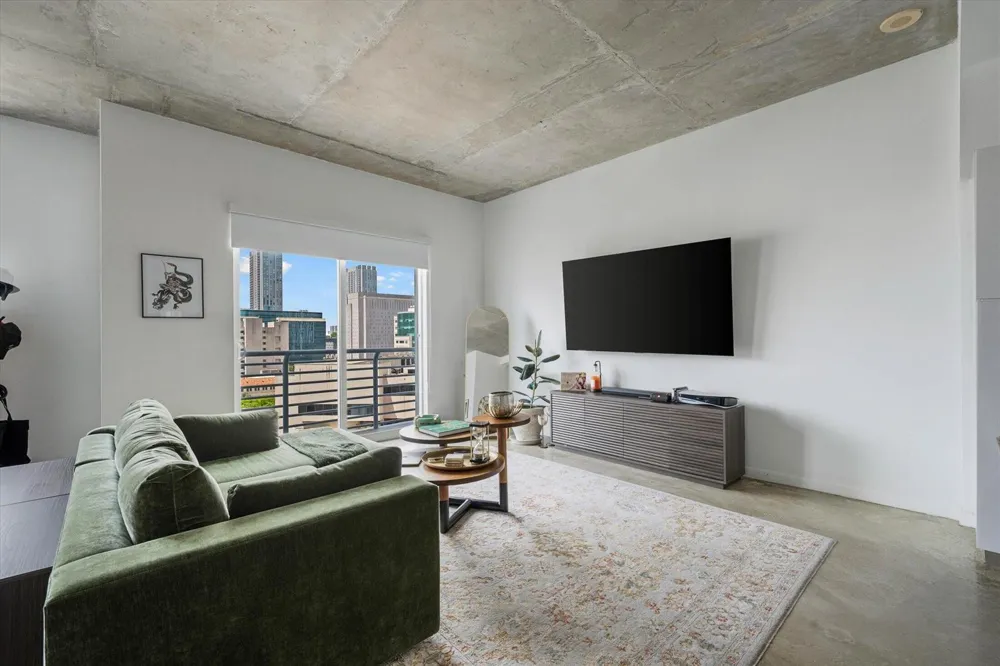 234 NE 3rd Street #1403 Miami, FL 33132