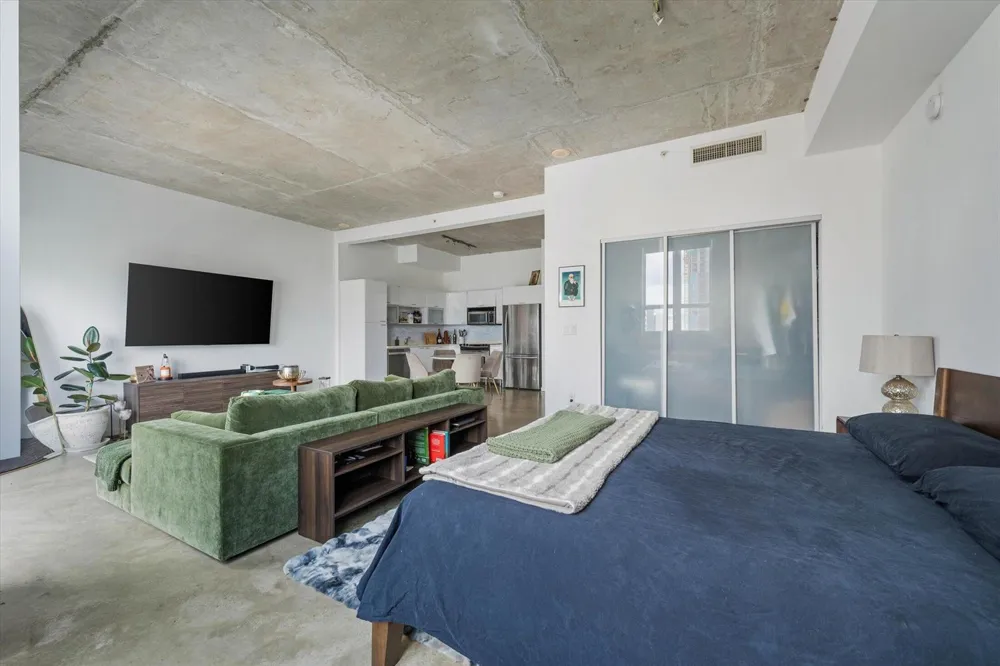 234 NE 3rd Street #1403 Miami, FL 33132